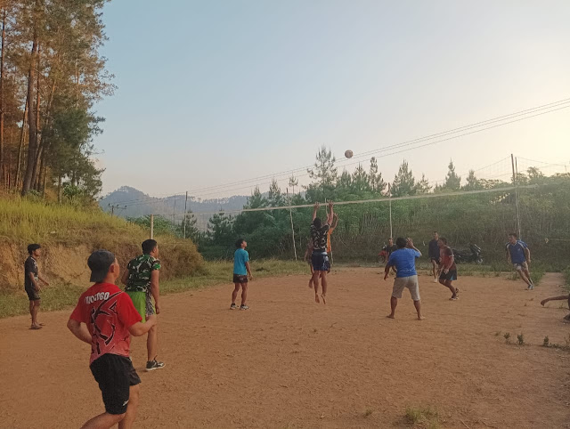 Pemuda Desa Selur : Voli Sama Pak Tentara Menyenangkan