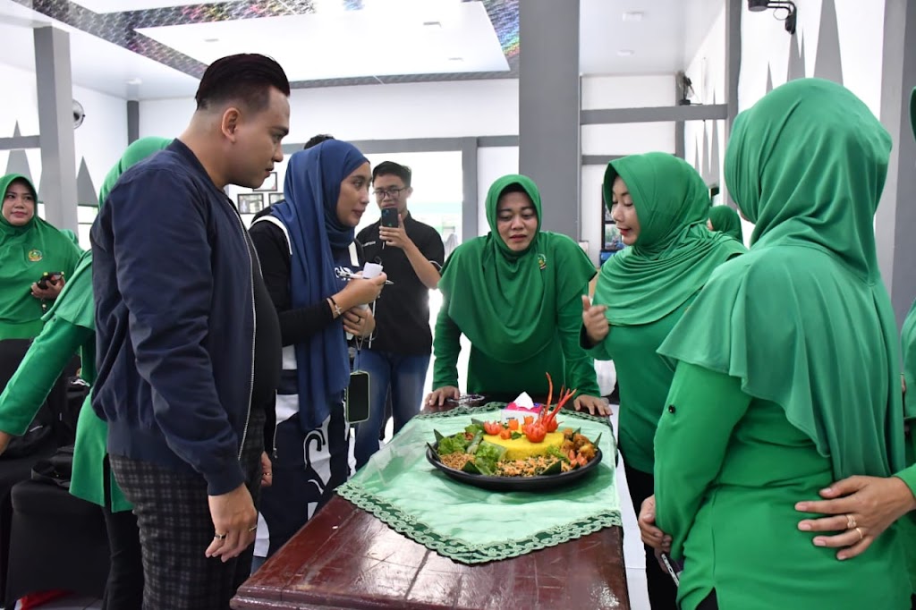 HUT ke 79 Persit KCK Tahun 2025, Persit KCK Cab. XVI Dim Ponorogo Gelar Lomba Menghias Tumpeng