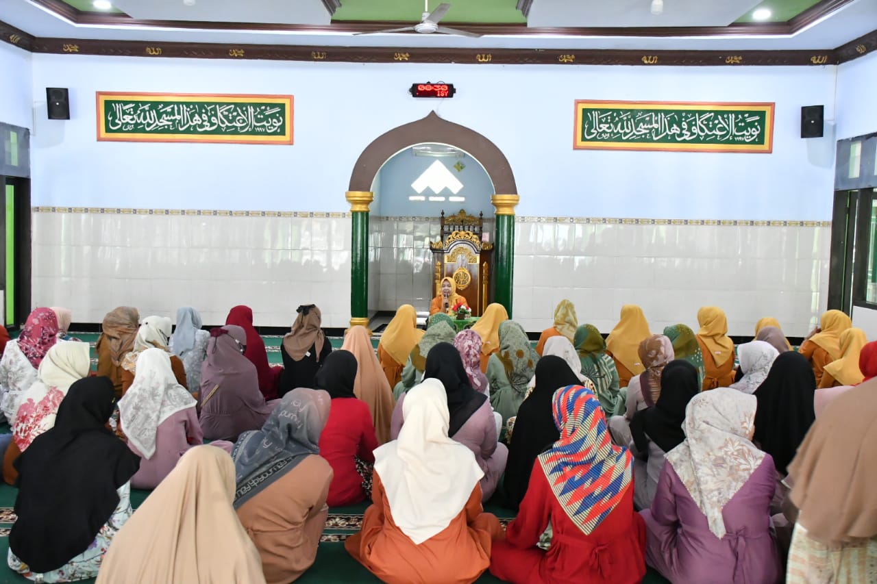 Pengajian Rutin, Upaya Persit Kodim Ponorogo Tingkatkan Iman dan Takwa