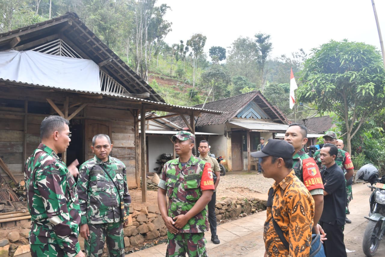 Bantuan RTLH Harus Tepat Sasaran, Dandim Ponorogo Langsung Cek dan Temui Warga