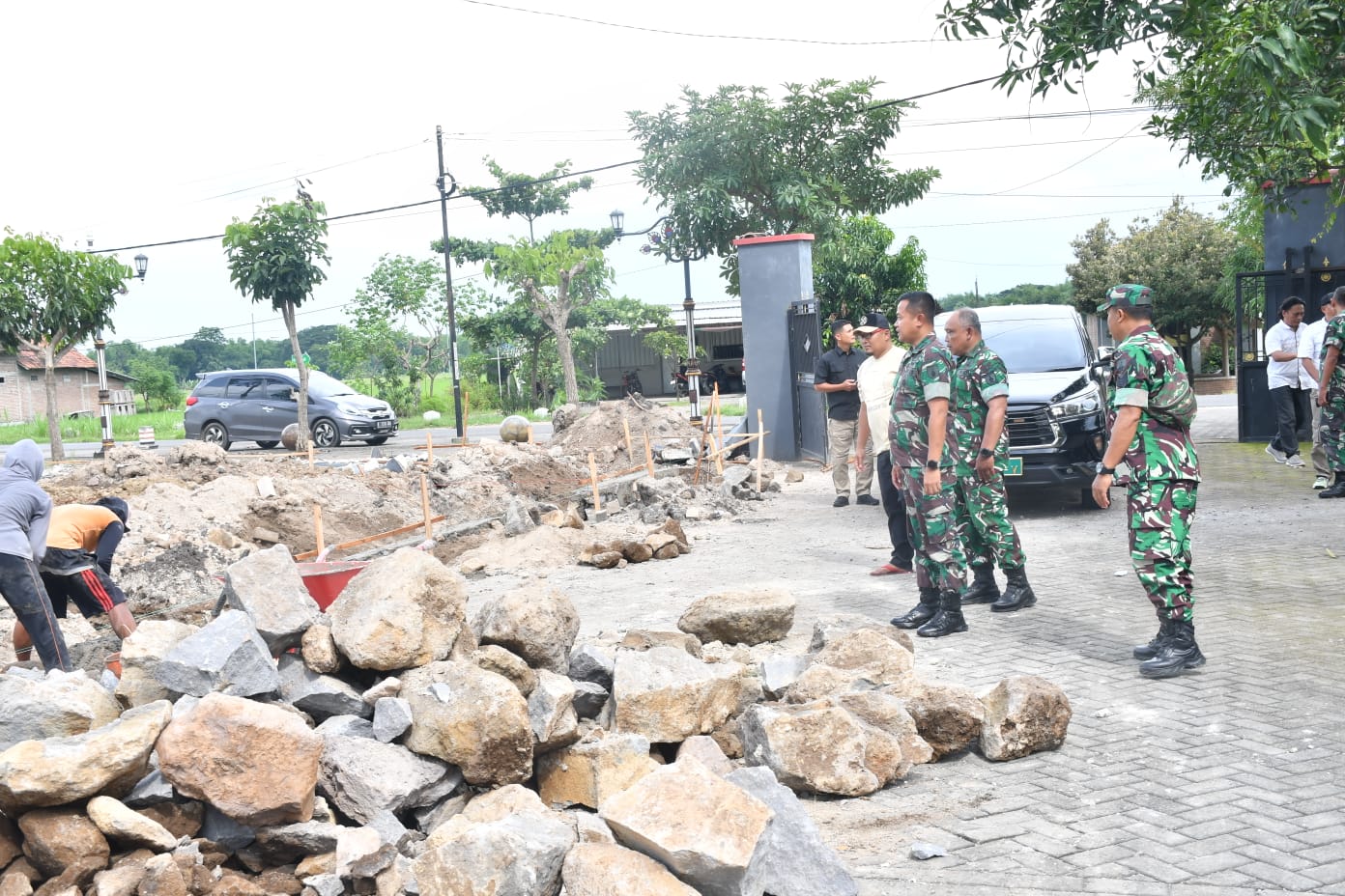 Dandim Ponorogo Tinjau Proses Pembangunan Gedung KDKMP