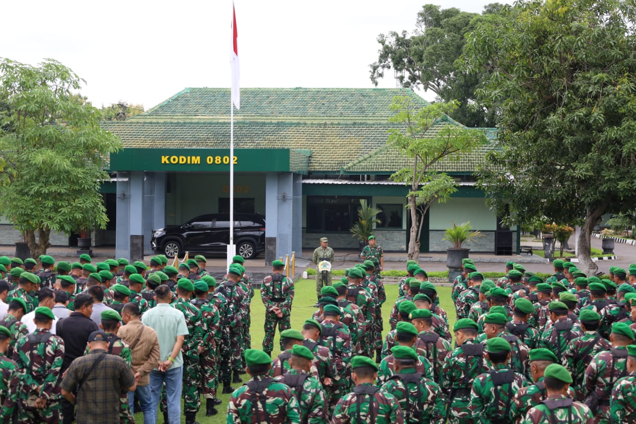 Lepas Anggota Cuti Lebaran Idul Fitri 1447 H, Dandim Pnorogo Beri Penekanan Khusus