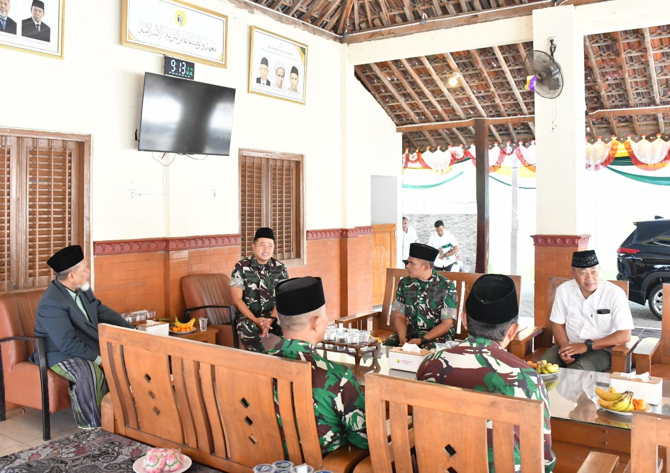 Bangun Imunitas Bangsa, Dandim Ponorogo Silaturahmi ke Ponpes Wali Songo Ngabar