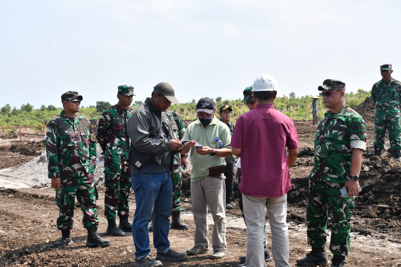 Dandim Ponorogo Dampingi Tim Pengawas Pembangunan Brigif / Yonif TP 530/RK Ponorogo